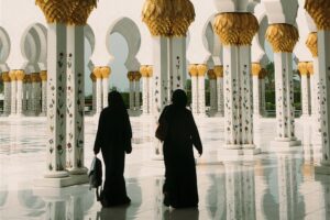Bolehkah Wanita Berjual-beli Setelah Azan Jum'at
