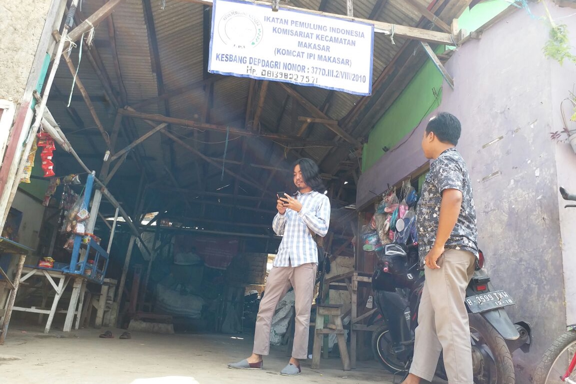 Yang Menunjukkan Kebaikan Dapat Pahala Pelakunya